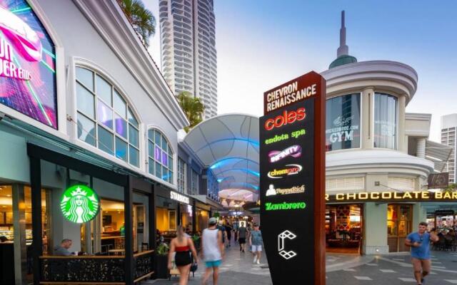 Circle On Cavill Surfers Paradise Apartments-Holiday Paradise