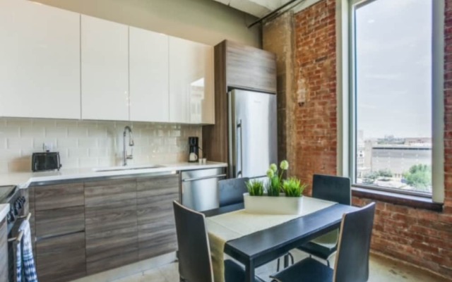 Downtown Luxury Lofts By RBA Living