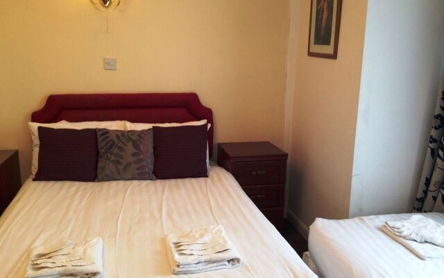 3 Tuns Coaching Inn