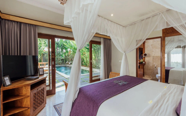 Swan Keramas Bali Villas