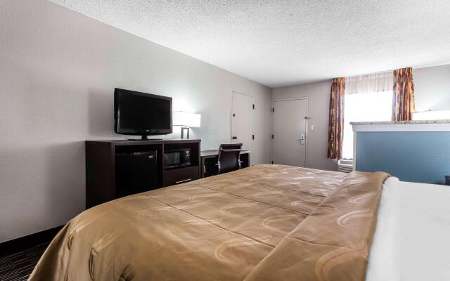 Quality Inn & Suites Mooresville - Lake Norman