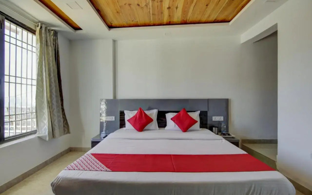 OYO Flagship 80477J Hotel Mount Delight