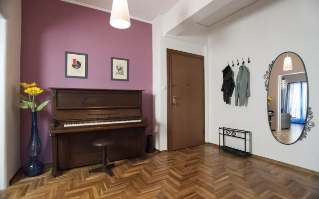 Modern - Vintage Apartment by Acropolis Museum