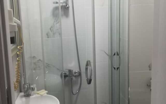 Beyce Hotel