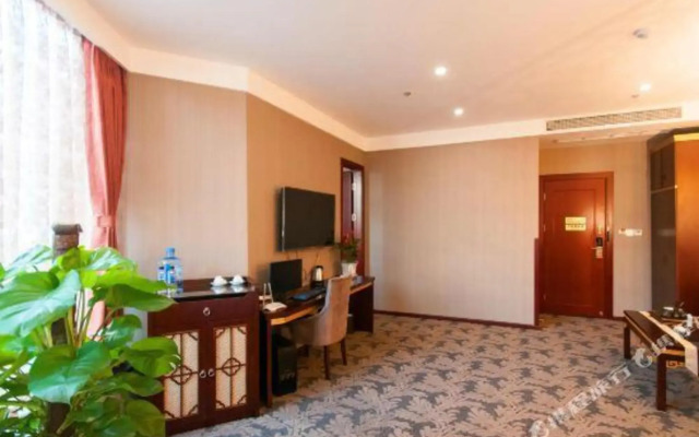 Longzhou Hotel (Chongqing Daping Times Tianjie)