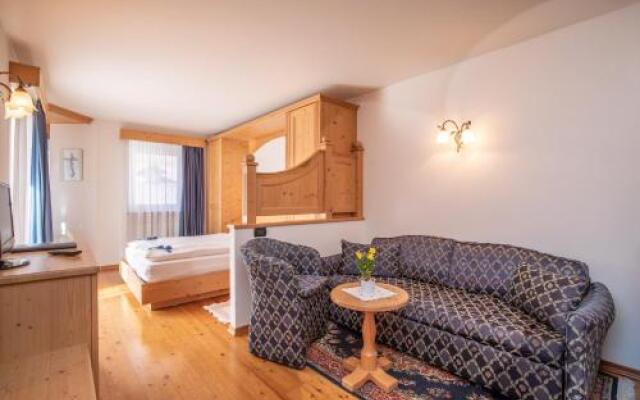 Hotel Siror