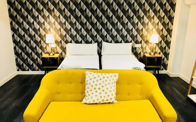 Apartamentos Arriba by gaiarooms