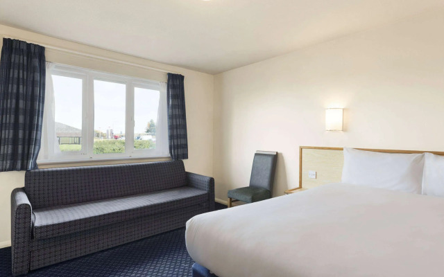 Days Inn by Wyndham Sutton Scotney North