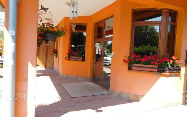 Hotel Senica