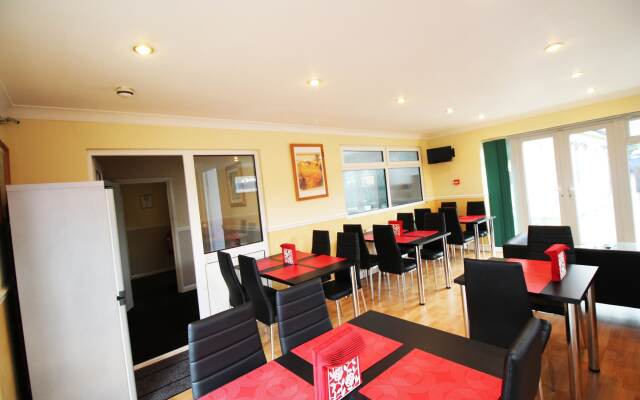 Flexistay Ambers Gatwick Aparthotel