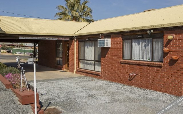 Country Roads Motor Inn Narrandera