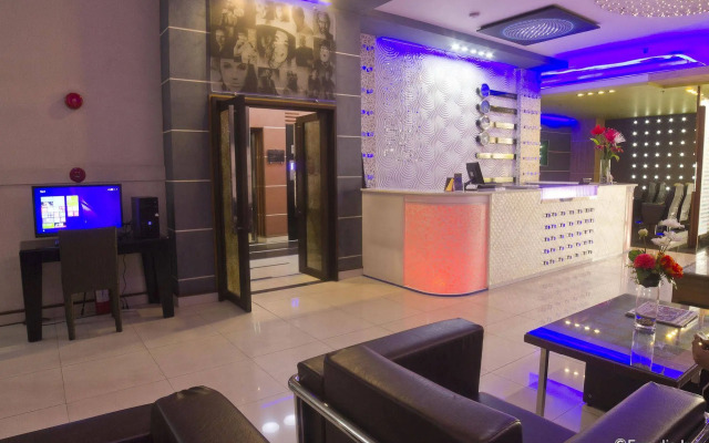 Hotel DreamWorld North EDSA