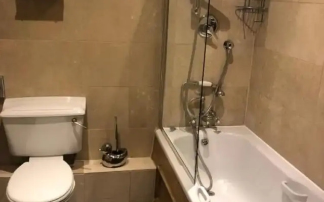 OYO The Greyhound Inn