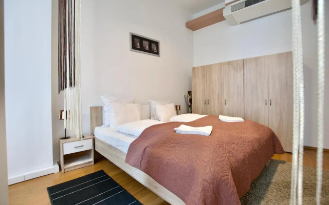 Premium Apartment by Hi5 - Vitkovics Suite