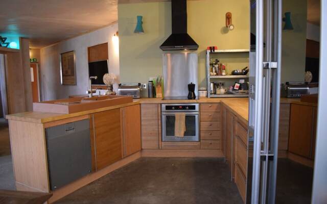 1 Bedroom Camberwell Apartment