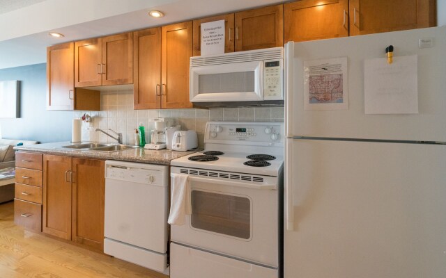 Applewood Suites - 1 BR Wellington West