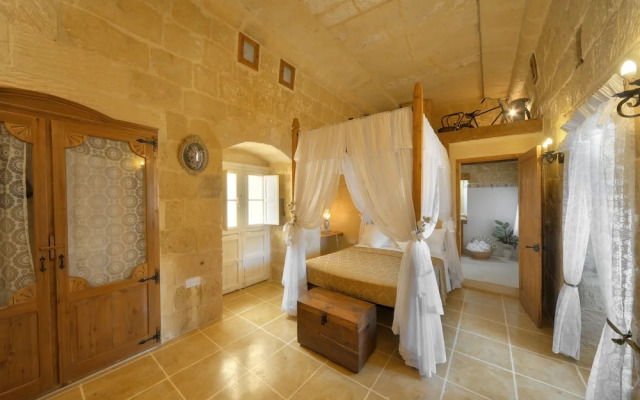 Tal-barun Farmhouse