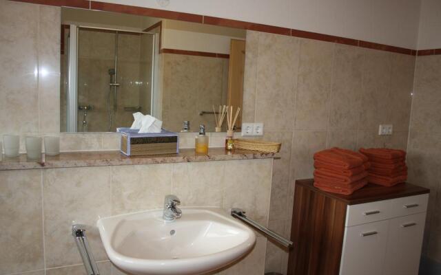 Thai Tawan Apartments