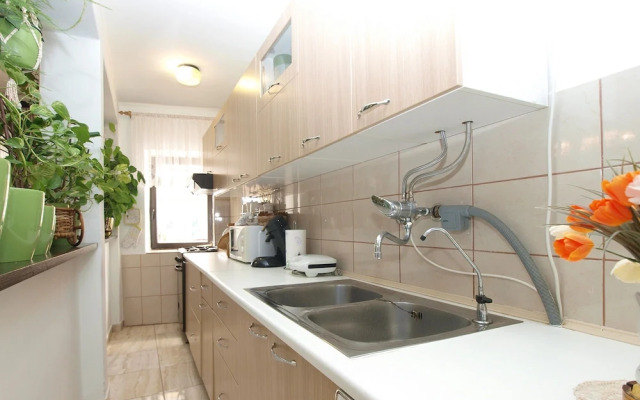 Apartment 1123