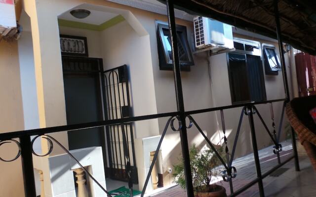 Bush Route Hotel