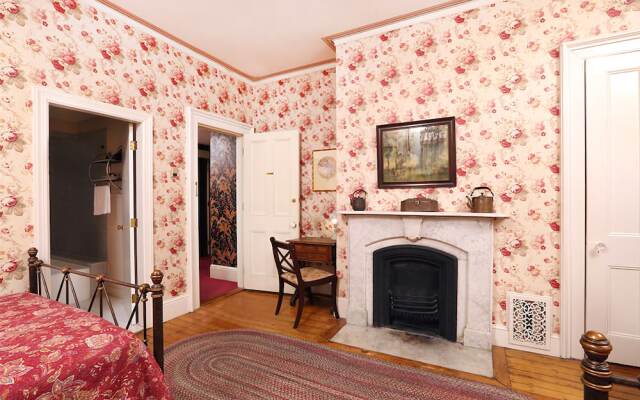 The old Court bed and Breakfast