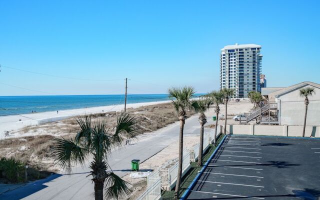 Bethys Beachy Beauty Regency Towers!