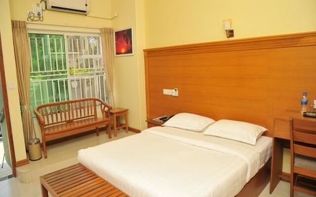 Royal Green Hotel