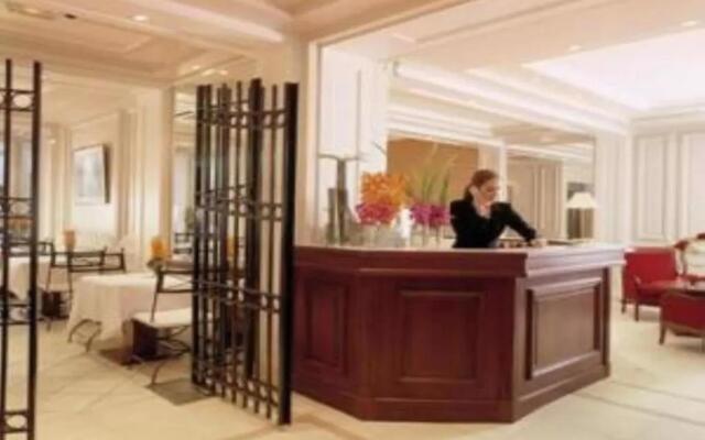 Hotel Unic Renoir Saint Germain