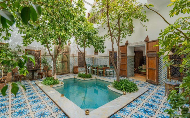 Riad Yamina52