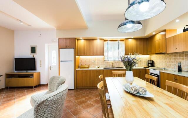 Epimenidis House