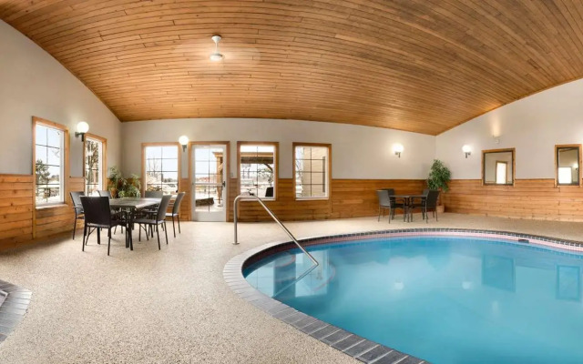 Country Inn & Suites by Radisson, Grand Rapids, MN