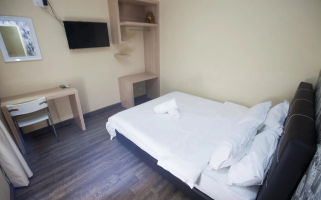 Natol Homestay-LA (Tabuan Jaya) – Guest Rooms – Kuching