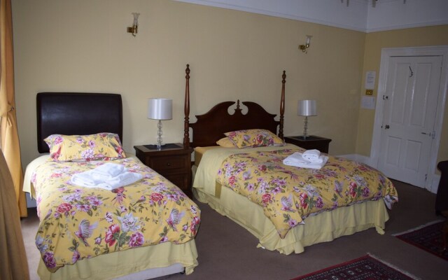 Harmondsworth Hall Guest House Heathrow