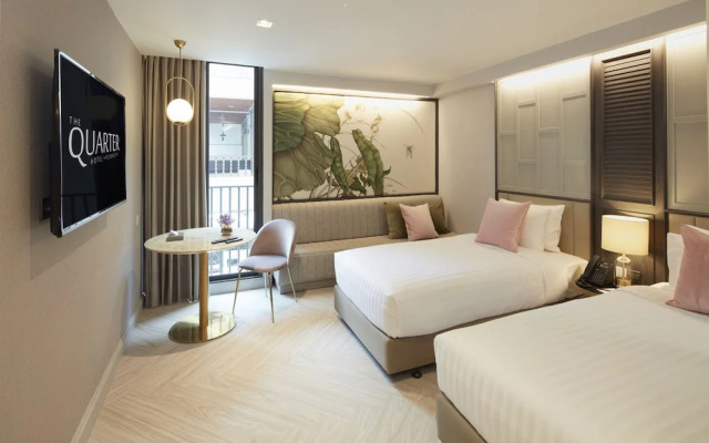 The Quarter Ploenchit by UHG