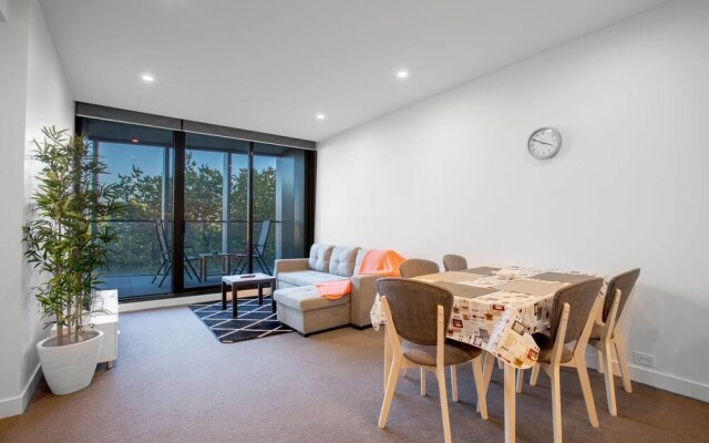 Stunning Comfy 2 Bed With Parking In Melbourne