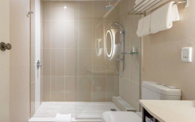 Holiday Inn Johannesburg Sunnyside Park by IHG