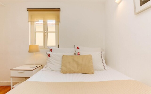 Rent4rest Bairro Alto Charming 1 Bedroom Apartment