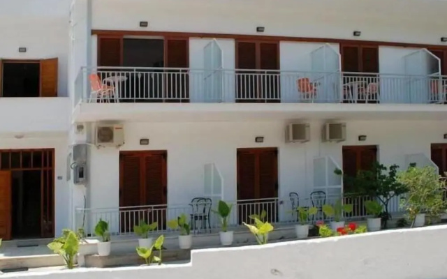 Three Brothers Hotel