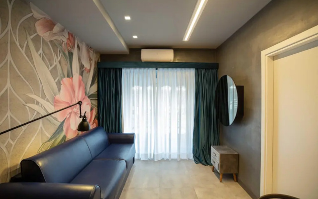 Blu Diamond in Naples