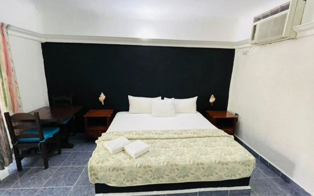 Mayan Art Hotel 10 Avenue