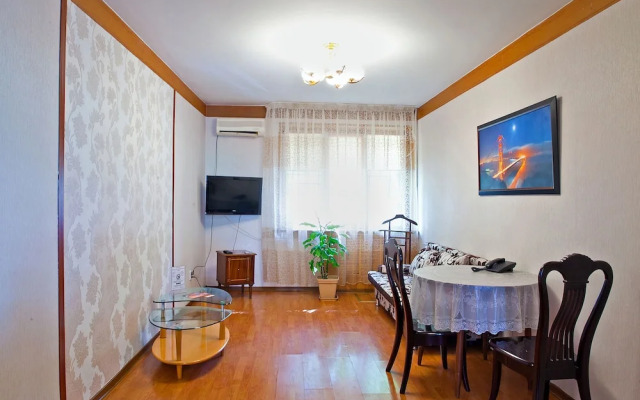 Lessor Apartments