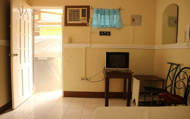 OYO 1048 Jomckayl Apartelle