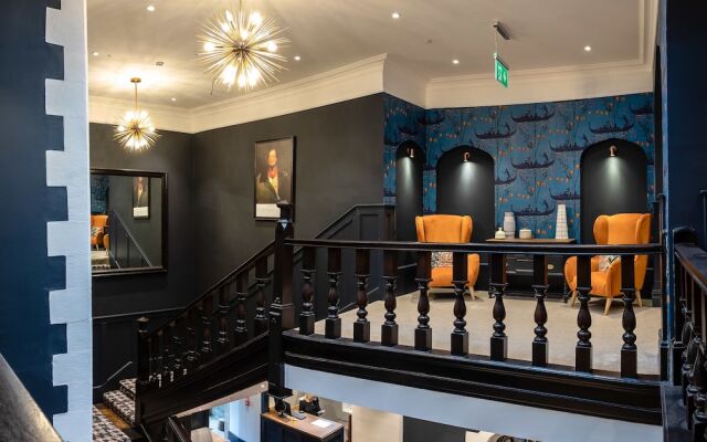 Lanelay Hall Hotel & Spa