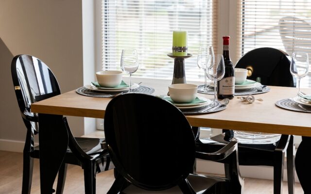 Exclusive Apartments Mostowa by Renters