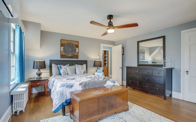 Pet-friendly Cambridge Home - Walk to River!