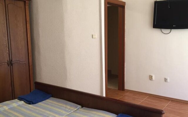 Paunovi Guest House