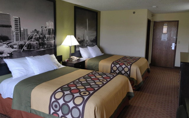 Super 8 by Wyndham DeKalb IL