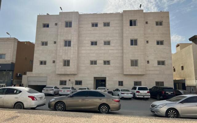 شقة هادئة بموقع مميز ودخول ذاتي في حي النرجس