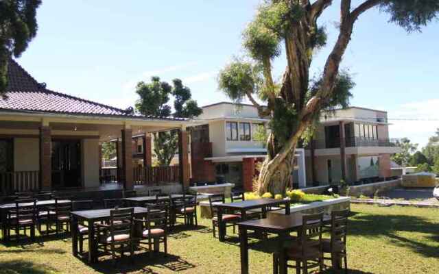 Akasa Hotel