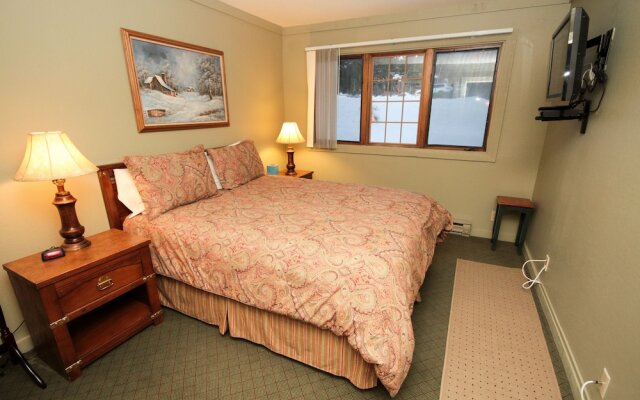 Mountainback #61, Den 2 Bedroom Condo